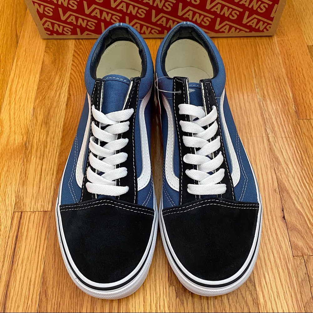 Vans Old Skool Women’s Sneakers - Picture 3 of 6